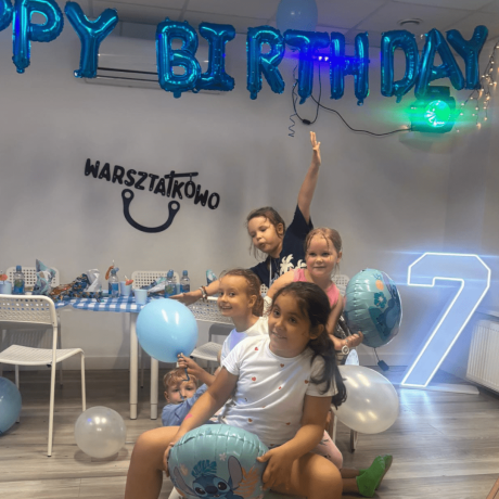 cyfry LED na urodzinach 7latki