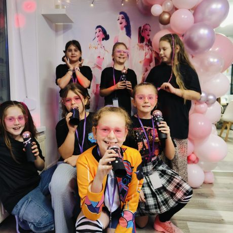 urodziny dla dziewczynki Kpop Łowczynie