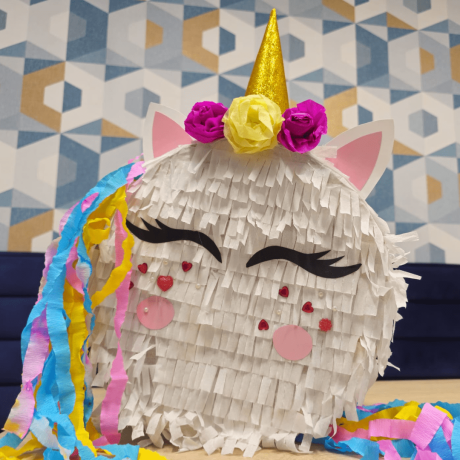 piniata na urodzinach dzieci